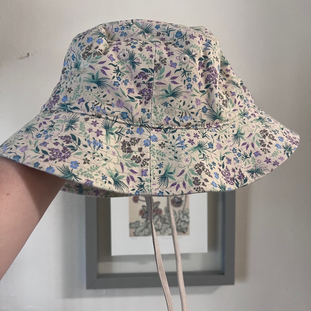 Life is Good Botanical Butterfly Bucket Hat